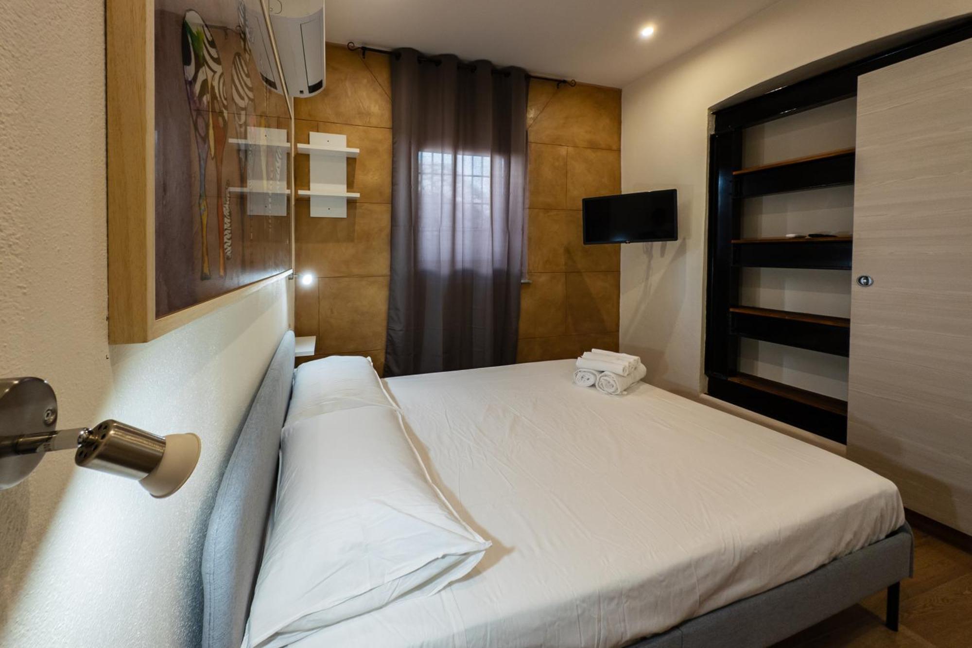 Admiral Appartment กาญารี ภายนอก รูปภาพ