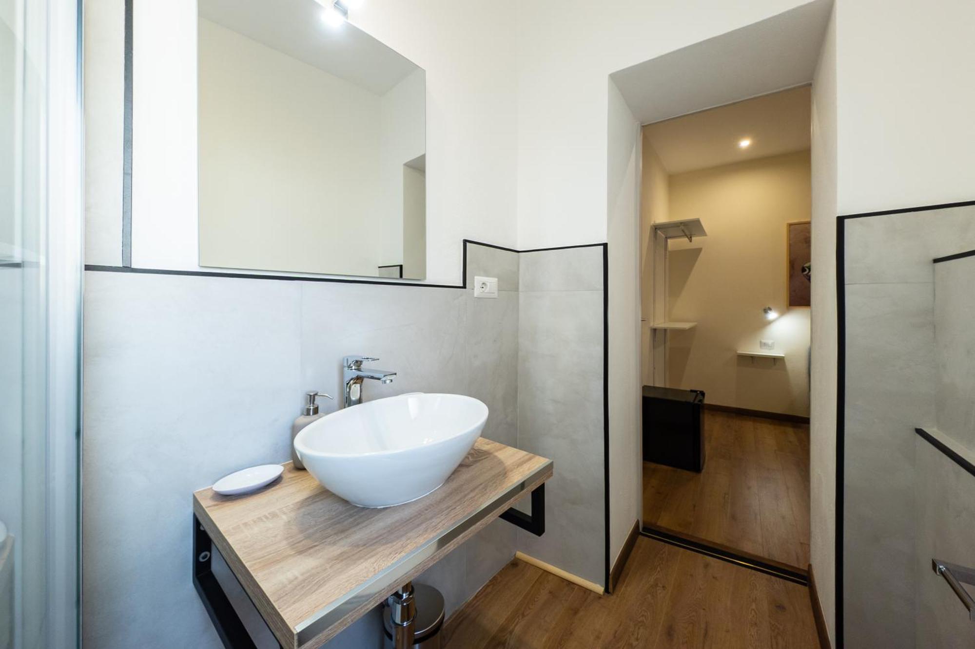 Admiral Appartment กาญารี ภายนอก รูปภาพ