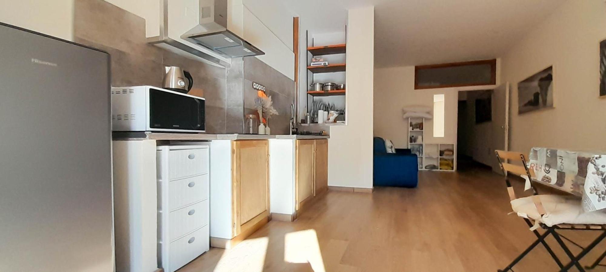 Admiral Appartment กาญารี ภายนอก รูปภาพ