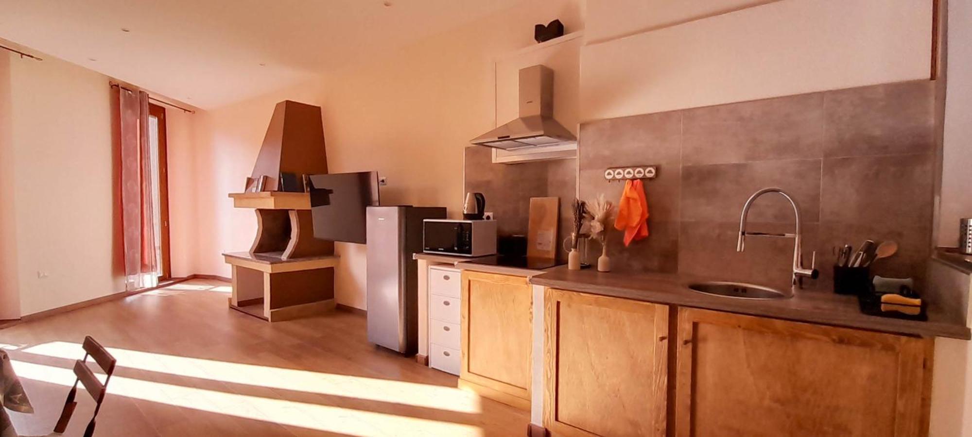 Admiral Appartment กาญารี ภายนอก รูปภาพ
